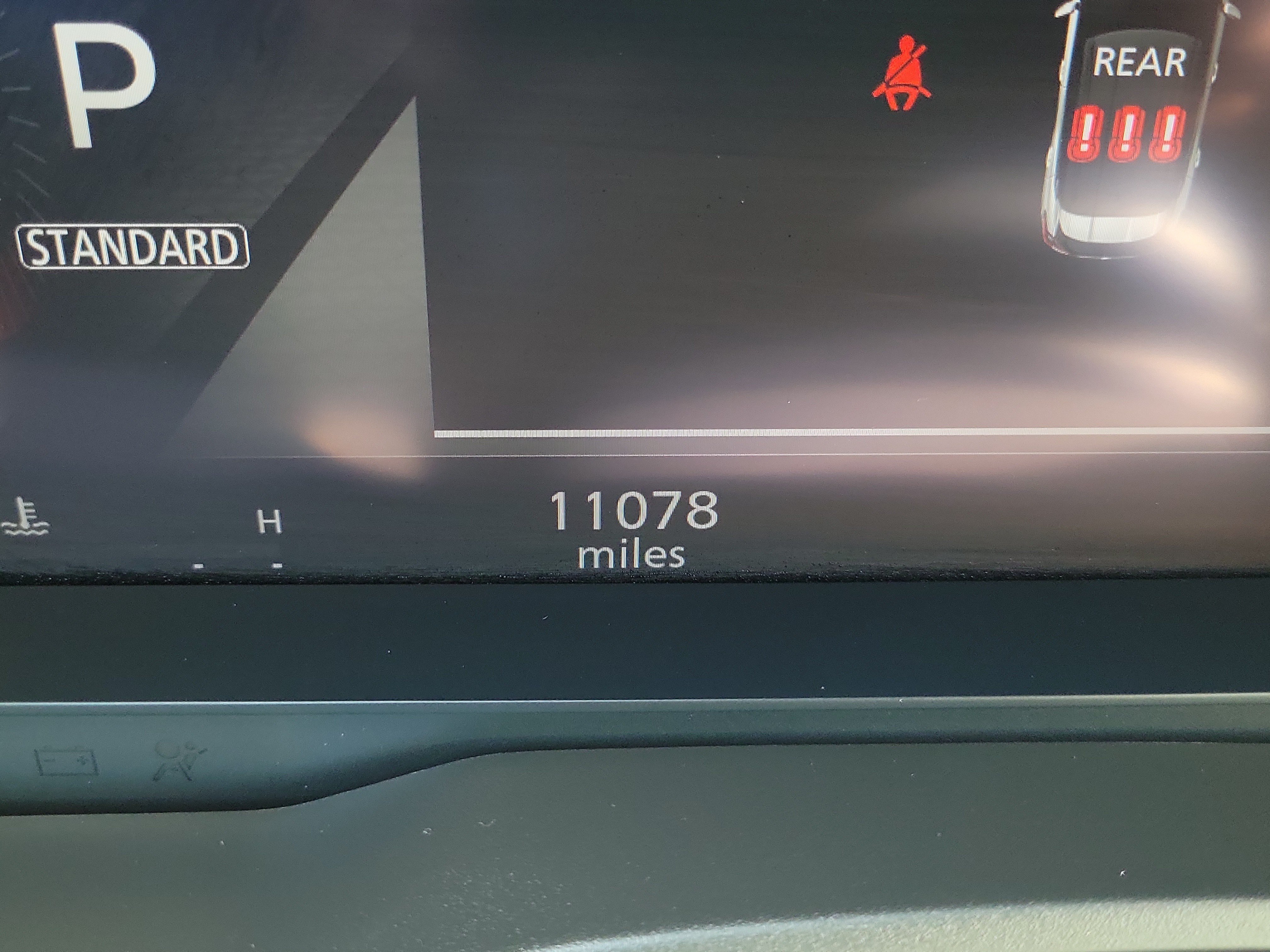 Certified 2025 Nissan Rogue Platinum w/ Platinum Premium Package FWD image 20