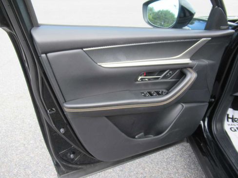 Used 2025 MAZDA CX-70 3.3 Turbo S w/ Premium Package AWD/4WD image 15