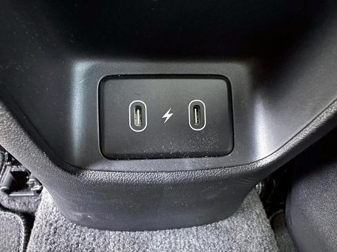 Used 2025 Hyundai Elantra Sport FWD image 14