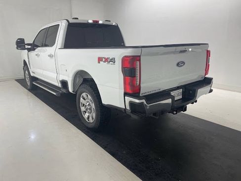 Used 2023 Ford F250 Lariat w/ Chrome Package AWD/4WD image 3