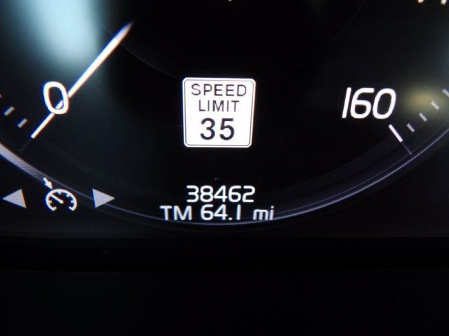 Used 2021 Volvo V60 T6 R-Design w/ Climate Package FWD image 21