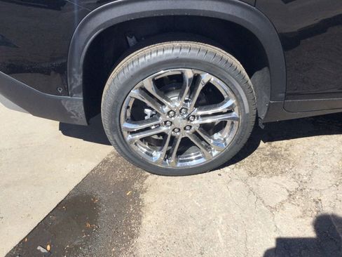 New 2025 Chevrolet Traverse LT w/ Enhanced Driving Package image 30