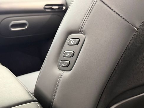 Used 2025 Genesis GV60 Performance AWD/4WD image 37