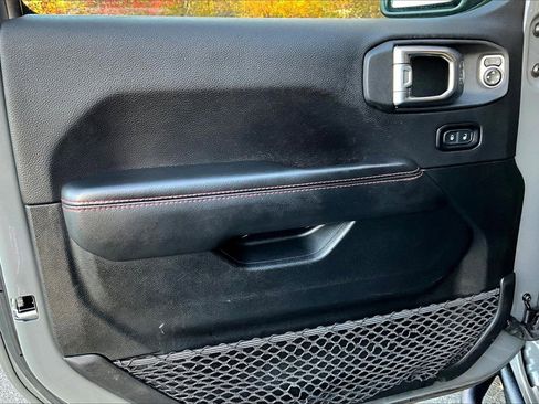 Certified 2021 Jeep Wrangler Unlimited Rubicon image 25