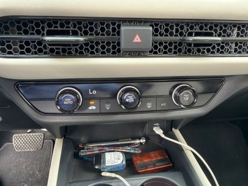 Used 2024 Honda HR-V LX image 17