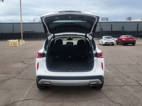 Used 2022 INFINITI QX50 Pure image 11
