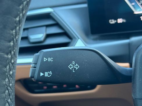 Used 2023 BMW i4 eDrive35 w/ Premium Package image 32