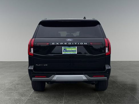 Used 2025 Ford Expedition Platinum AWD/4WD image 6