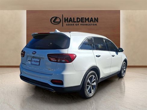 Used 2019 Kia Sorento EX image 6