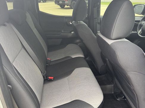Used 2023 Toyota Tacoma TRD Off-Road w/ Black Out Package (TMS) AWD/4WD image 18