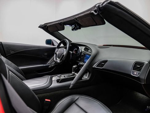 Used 2015 Chevrolet Corvette Z06 w/ 3LZ Preferred Equipment Group image 58