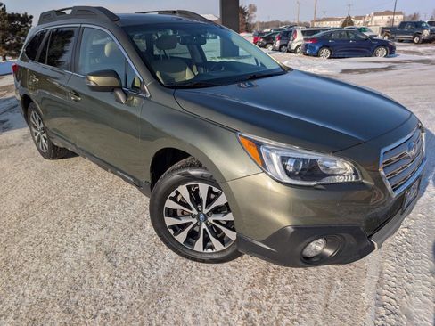 Used 2015 Subaru Outback 2.5i Limited image 3