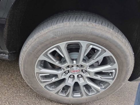 Used 2026 GMC Yukon Denali w/ Denali Reserve Package AWD/4WD image 7