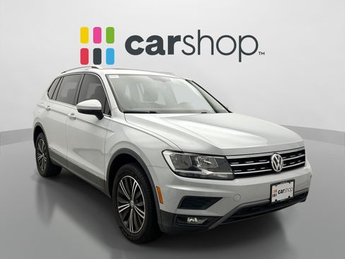 Used 2018 Volkswagen Tiguan SEL AWD/4WD image 5