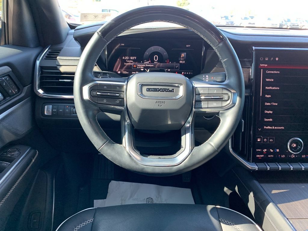 Used 2025 GMC Acadia Denali w/ Super Cruise Package AWD/4WD image 17