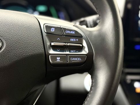 Used 2020 Hyundai Ioniq Limited FWD image 20
