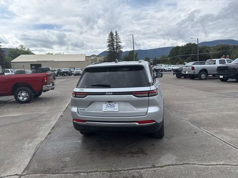 Certified 2024 Jeep Grand Cherokee Limited 4xe AWD/4WD image 3