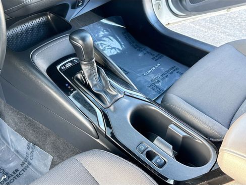 Used 2024 Toyota Corolla SE image 11