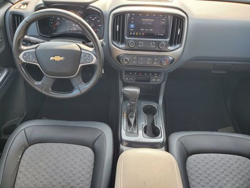 Used 2021 Chevrolet Colorado Z71 AWD/4WD image 28