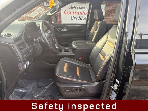 Used 2023 GMC Yukon XL AT4 w/ Technology Package AWD/4WD image 10