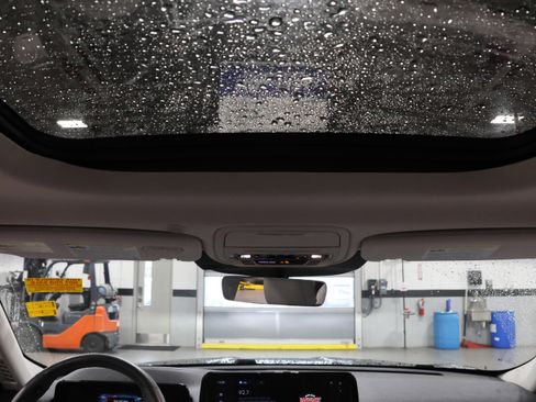 Used 2025 Lincoln Aviator AWD w/ Jet Appearance Package image 29