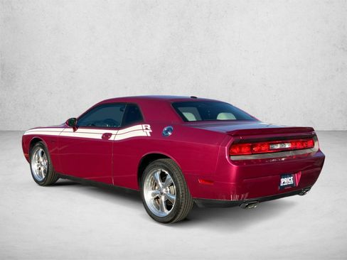 Used 2010 Dodge Challenger R/T RWD image 7