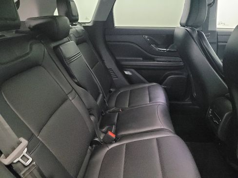 Used 2022 Lincoln Corsair AWD w/ Equipment Group 101A image 19
