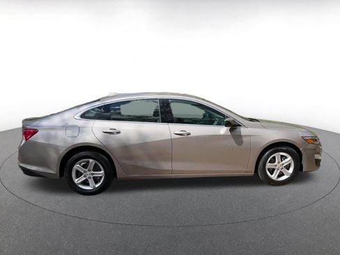 Used 2024 Chevrolet Malibu LT image 16