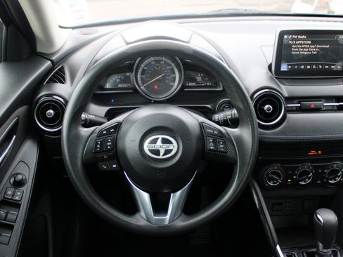 Used 2016 Scion iA image 8