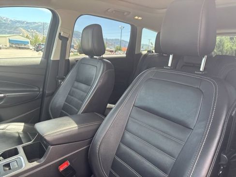 Used 2019 Ford Escape Titanium AWD/4WD image 11