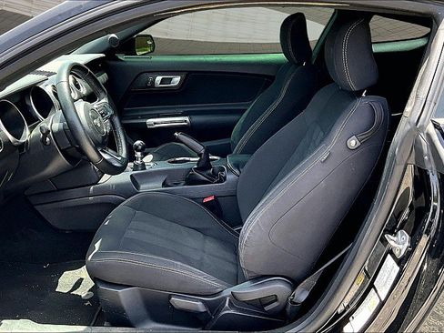 Used 2019 Ford Mustang Coupe RWD image 21