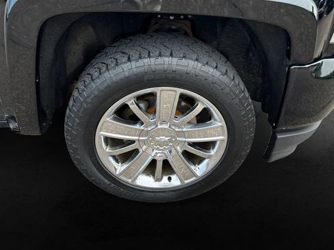 Used 2017 Chevrolet Silverado 1500 High Country AWD/4WD image 13