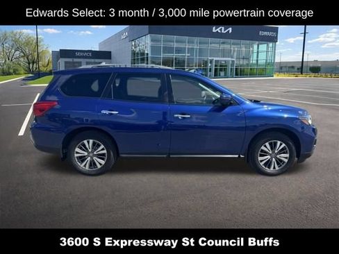 Used 2020 Nissan Pathfinder SL FWD image 2