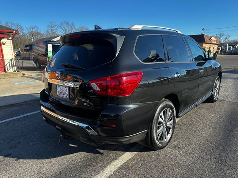Used 2019 Nissan Pathfinder SL image 5
