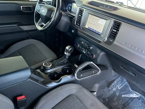 Used 2022 Ford Bronco Outer Banks image 17