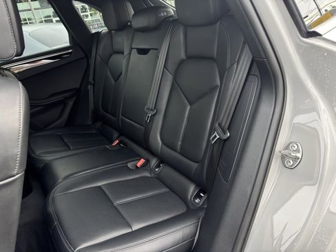 Used 2024 Porsche Macan image 45