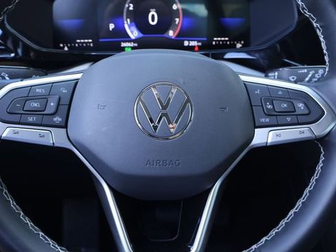 Certified 2023 Volkswagen Taos S FWD image 21