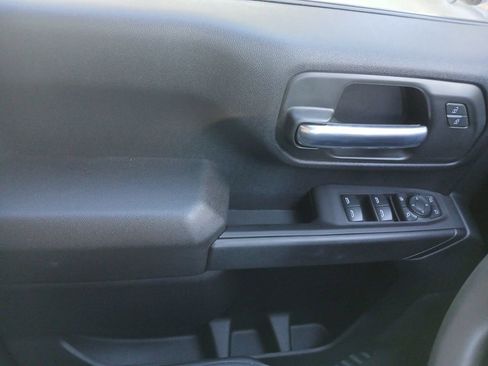 Certified 2025 Chevrolet Silverado 2500 Custom w/ Custom Value Package image 23