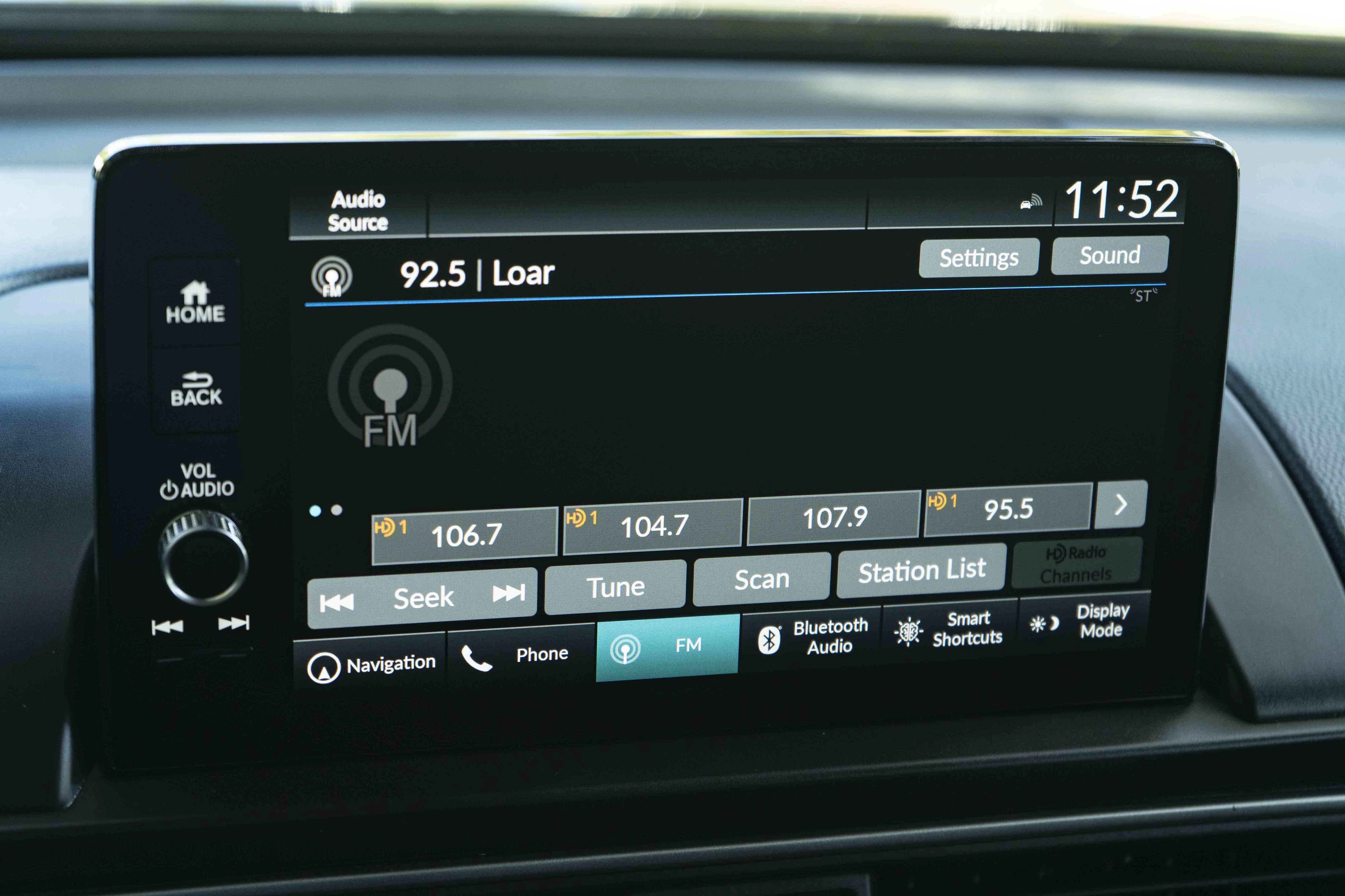 Used 2025 Honda Pilot Elite image 29