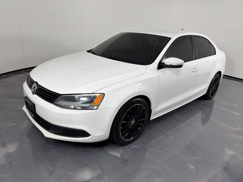 Used 2014 Volkswagen Jetta SE FWD image 9