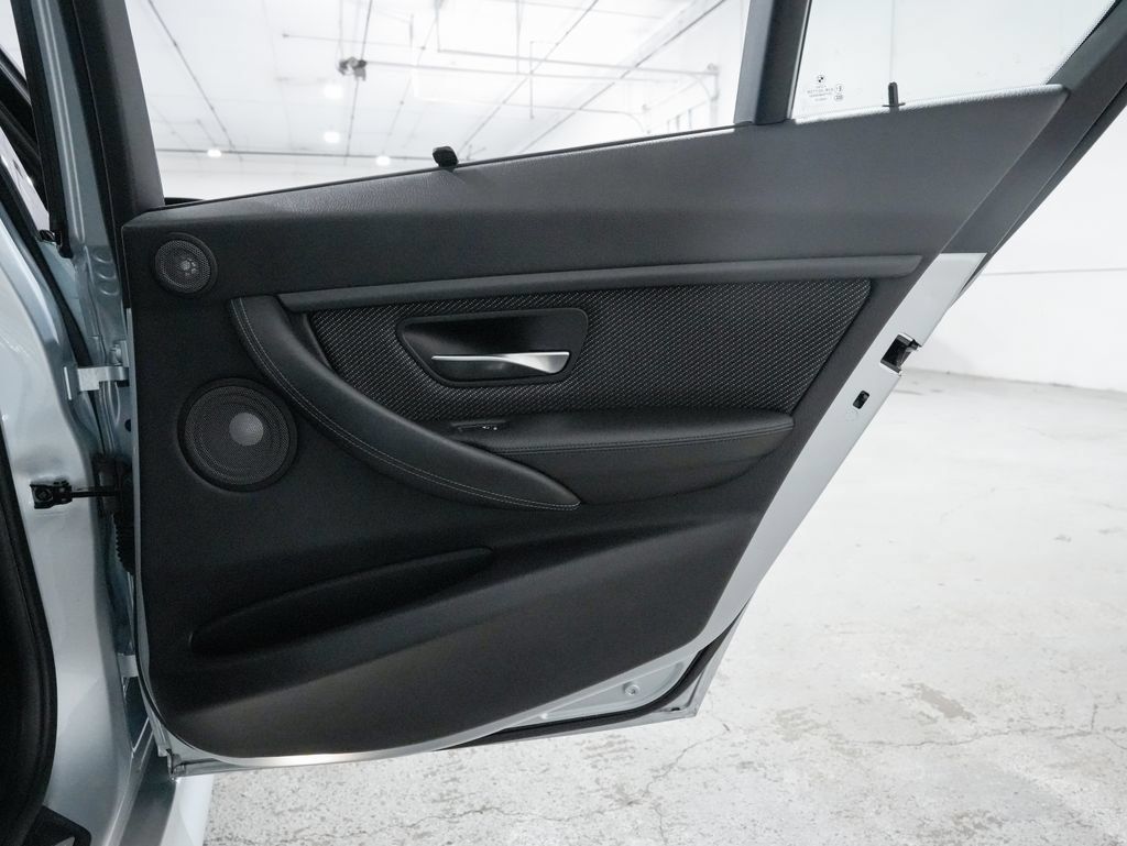 Used 2017 BMW M3 RWD image 35