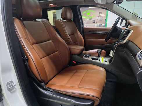Used 2015 Jeep Grand Cherokee Summit AWD/4WD image 25