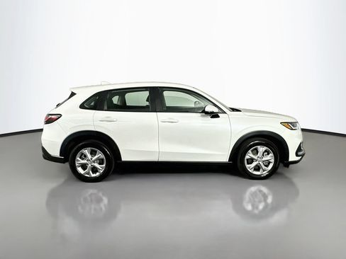 Used 2025 Honda HR-V LX image 9
