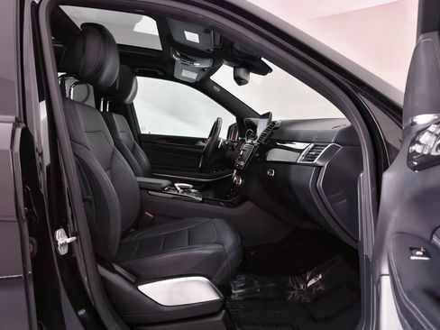 Used 2017 Mercedes-Benz GLS 550 4MATIC w/ Driver Assistance Package image 26