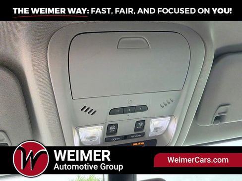 Used 2019 GMC Acadia SLT AWD/4WD image 28