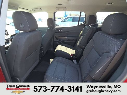 Used 2023 GMC Acadia SLE w/ Driver Convenience Package FWD image 28