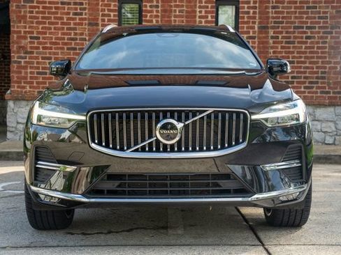 Used 2023 Volvo XC60 B5 Ultimate w/ Climate Package AWD/4WD image 2
