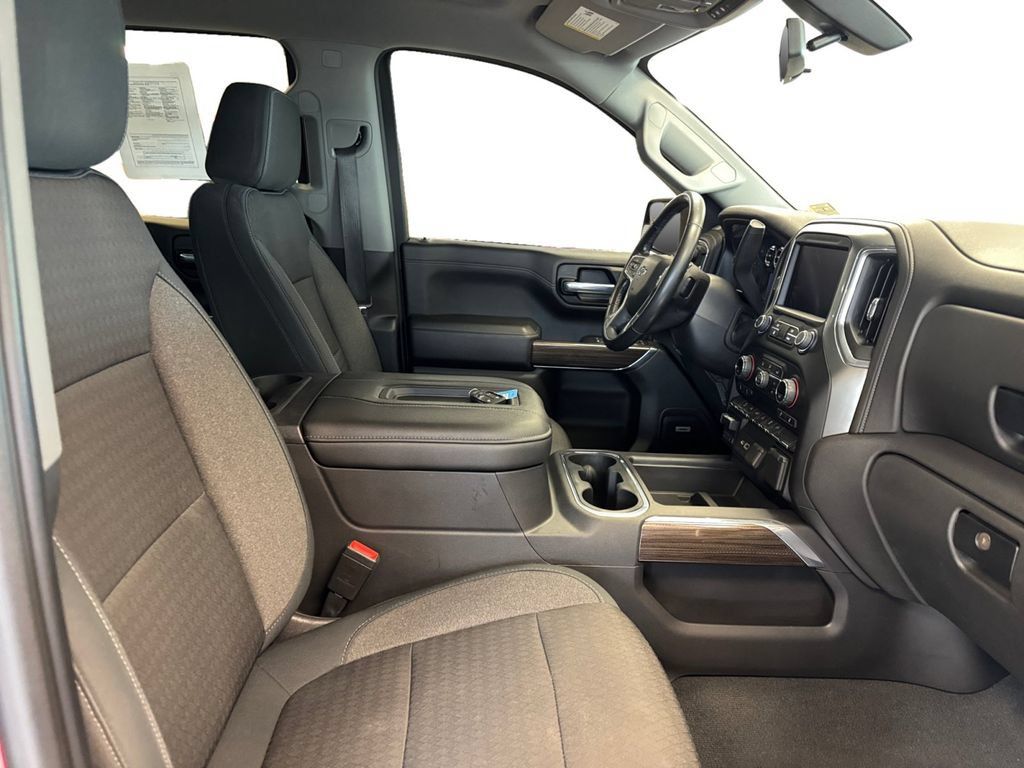 Used 2019 Chevrolet Silverado 1500 RST w/ All-Star Edition AWD/4WD image 17