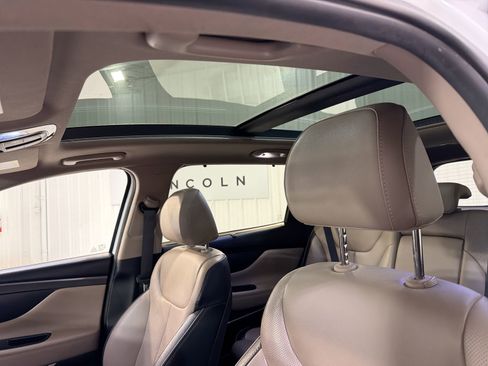 Used 2022 Hyundai Santa Fe SEL w/ Convenience + Premium Package image 24