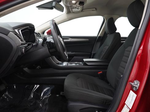 Used 2020 Ford Fusion SE AWD/4WD image 20